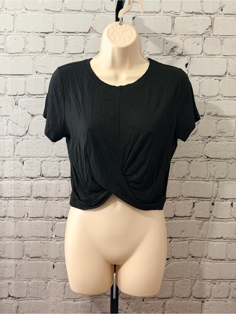 Bestisun Women’s Cropped Sport Workout Top Black Sz M New